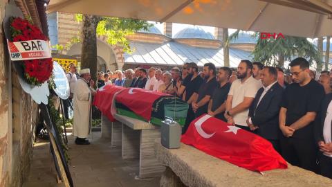 Konya'daki  kazda hayatını kaybeden - Polis memurunun eşi, bebeği ve baldızı  Kocaeli de toprağa verildi