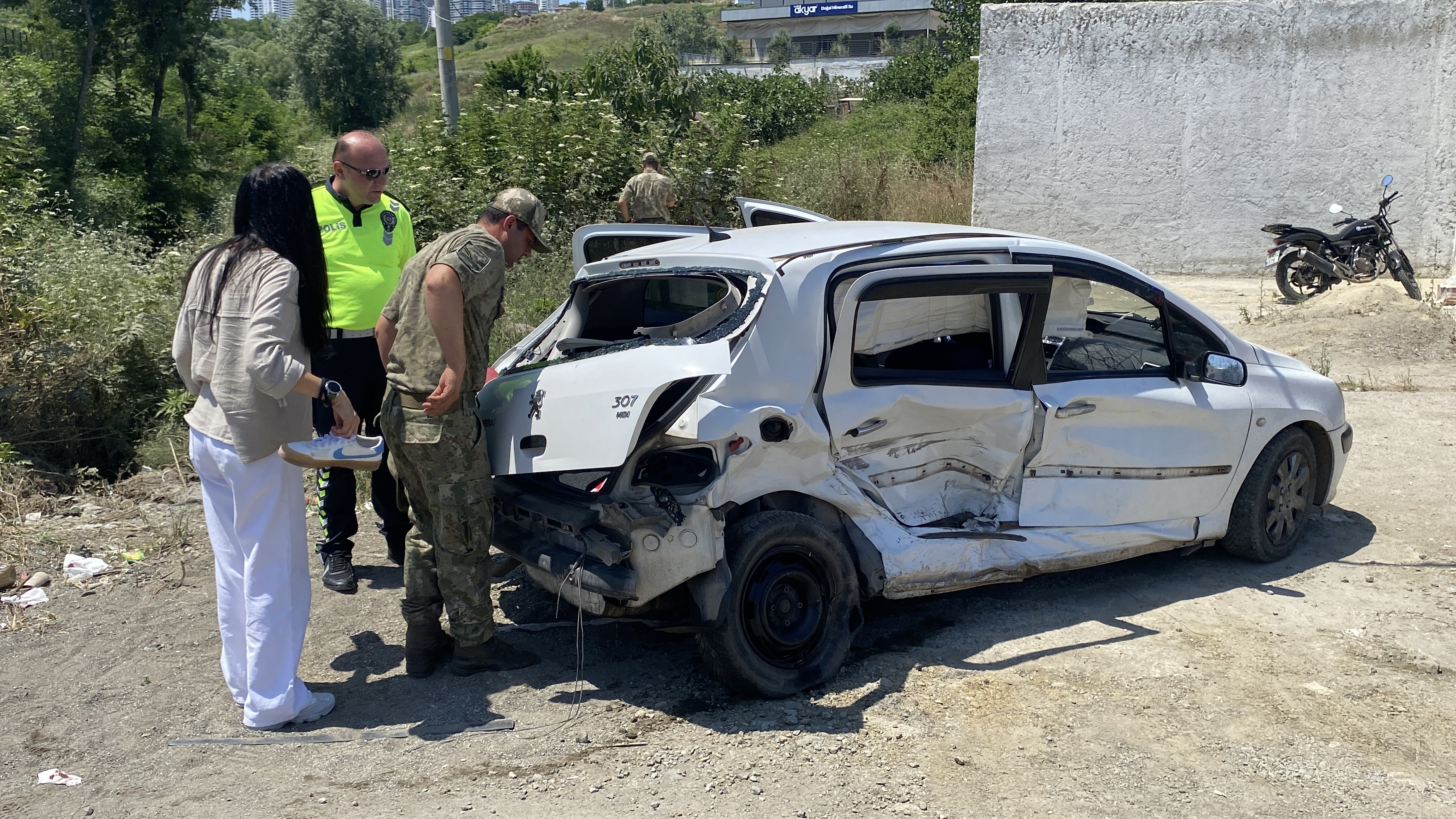 Samsun- Polis otosuyla otomobil çarpıştı: 2 polis ve 1 asker yaralı