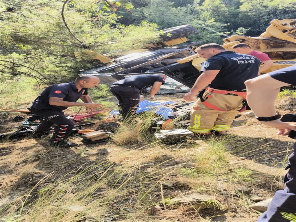 Manisa'da Greyderin altında kalan operatör hayatını kaybetti