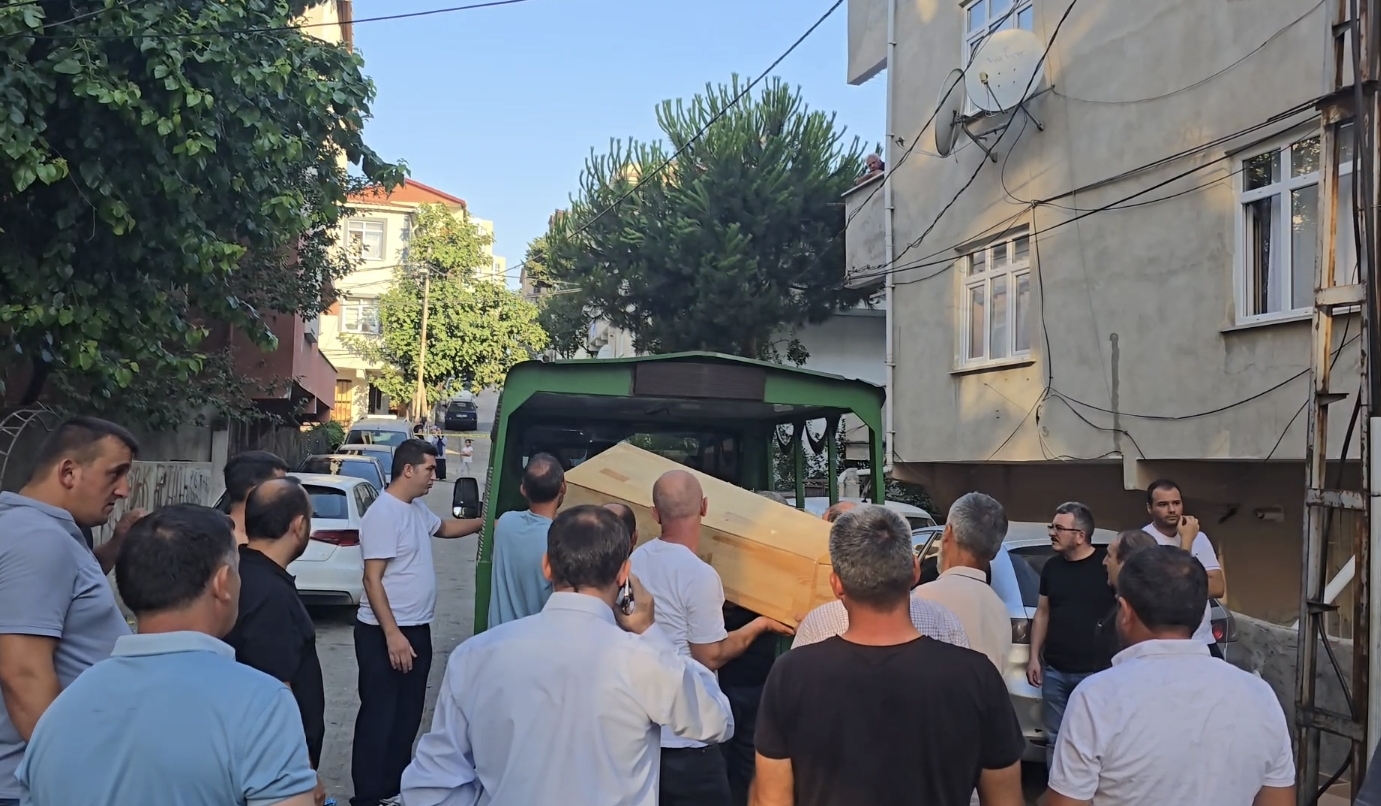 İstanbul- Sancaktepe'de tartıştığı anne ve babasını bıçakla öldürdü