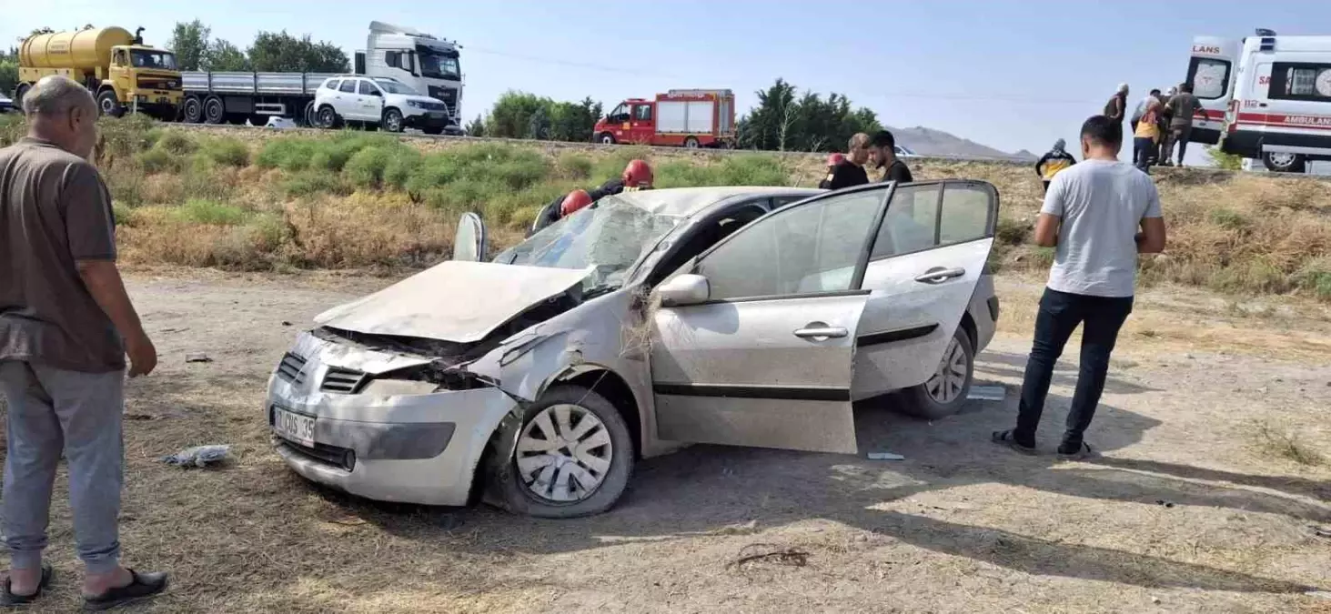 Konya'nın Karapınar İlçesinde Trafik Kazası: 3 Yaralı