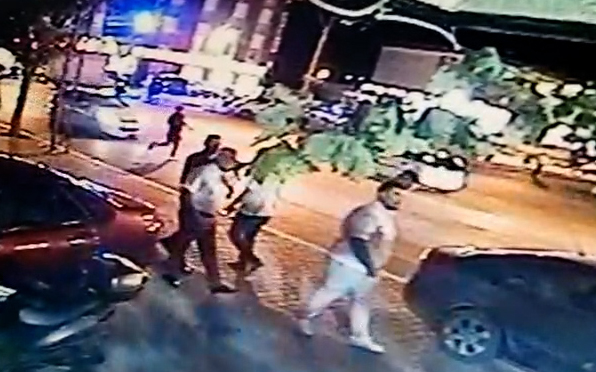 Konya - İki aracın çarptığı Muhammet Enes ağır yaralandı; kaza kamerada