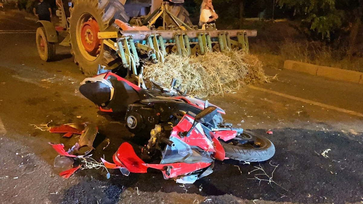 Kayseri'de traktörle çarpışan motosikletin sürücüsü hayatını kaybetti