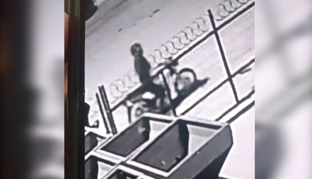 KONYADA İŞ YERİNE KURŞUN YAĞDIRAN ŞÜPHELİLER POLİSİN TİTİZ TAKİBİ SONUCU YAKALANDI