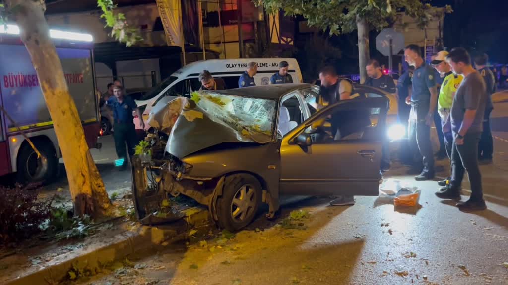 Denizli-Nişanlı çift, doğum günü kutlaması dönüşü kazada yaşamını yitirdi