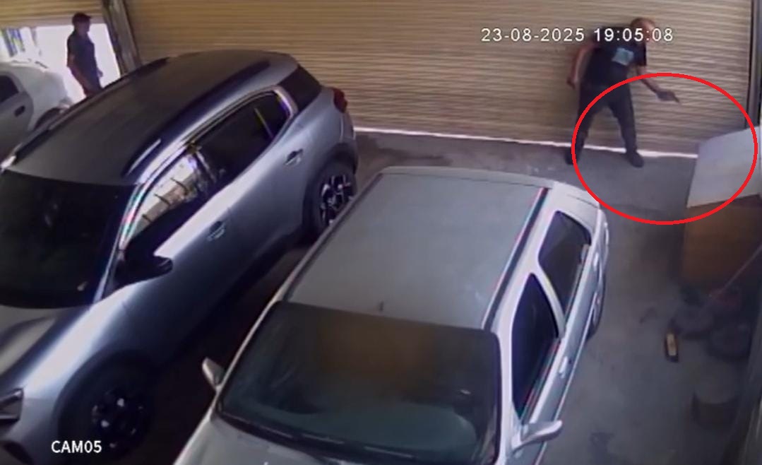 Ankarada Komşu esnafın köpeğini tabancayla öldürdü; o anlar kamerada