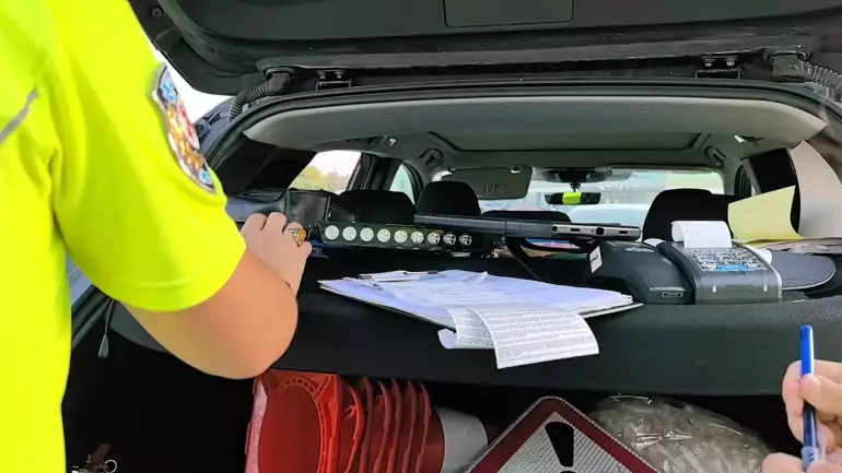 Bursa- Düğün konvoyunda çakarlı araçtan havaya ateş açanlara 276 bin TL ceza