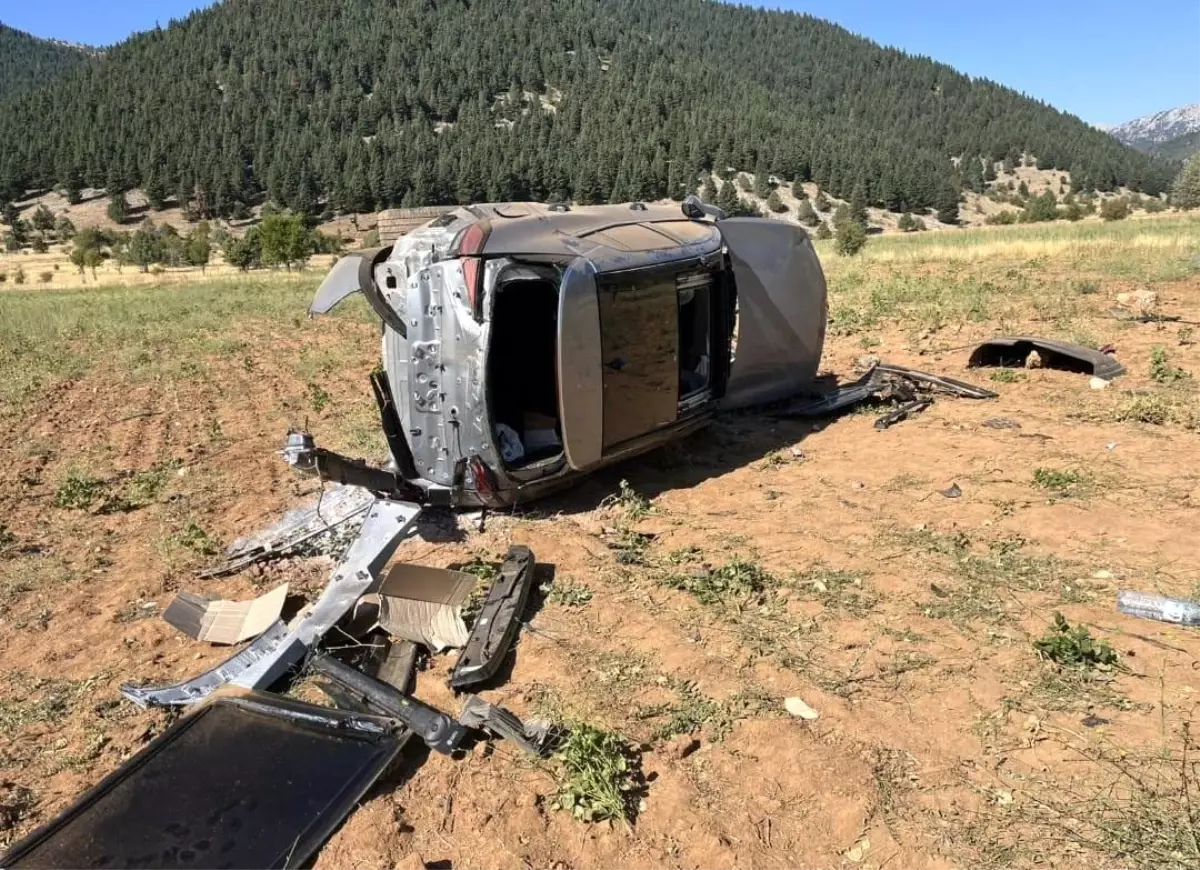  Derebucak'ta  Trafik Kazası: 2 Yaralı