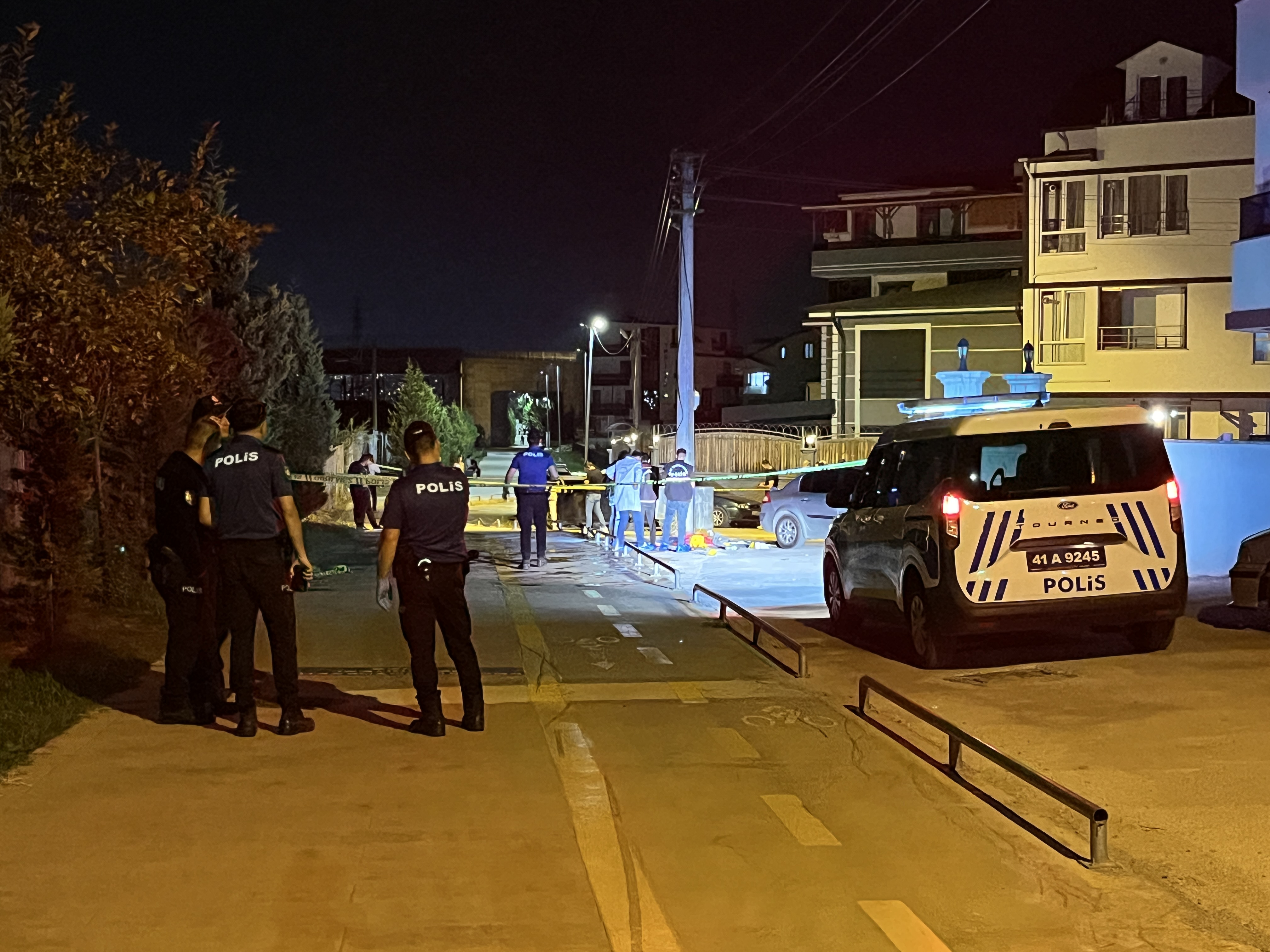 Kocaelide Kıskanç sevgili dehşet saçtı: 3 kişi hayatını kaybetti!