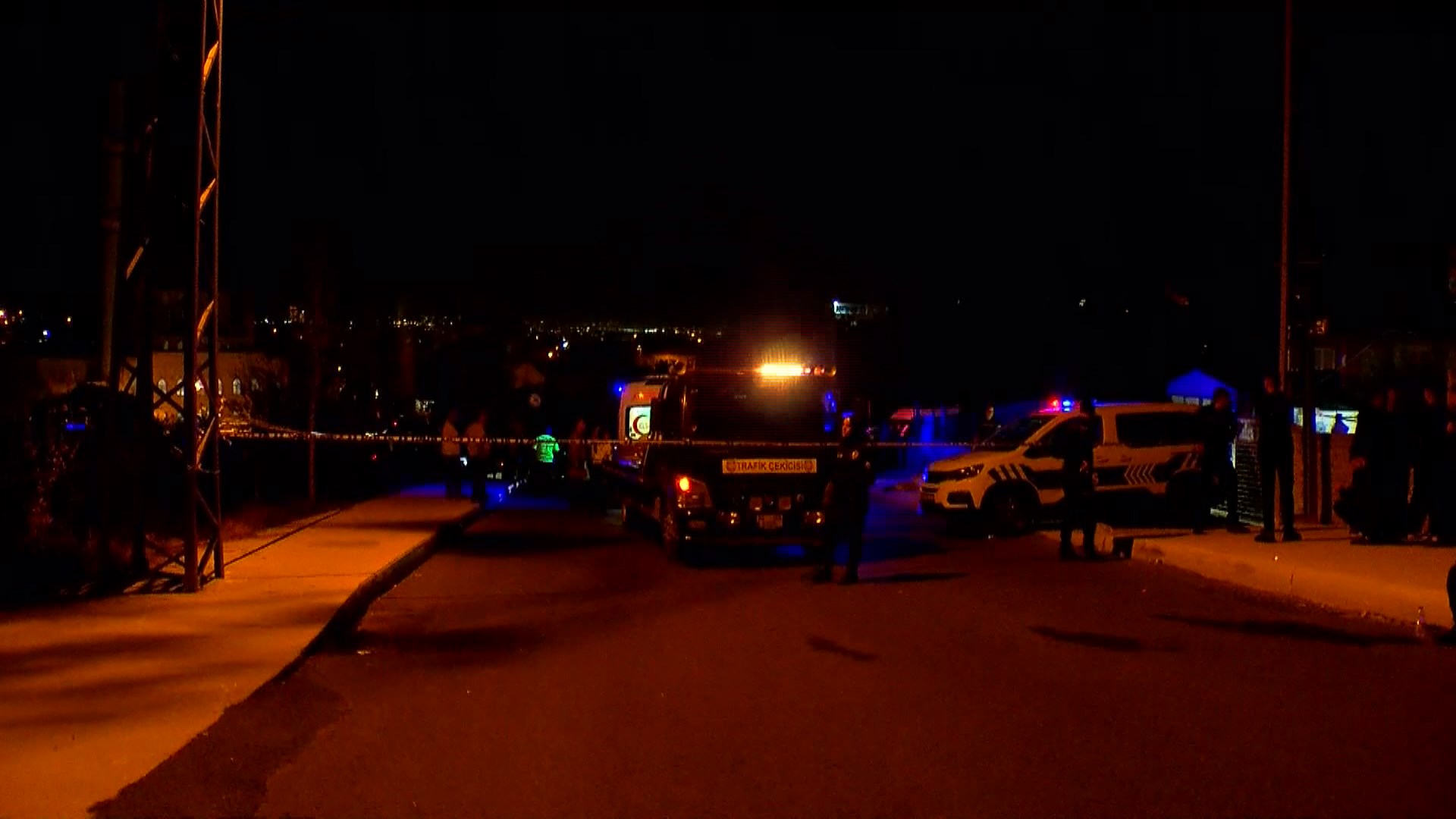 Büyükçekmece'de acı olay: 2 genç feci şekilde can verdi