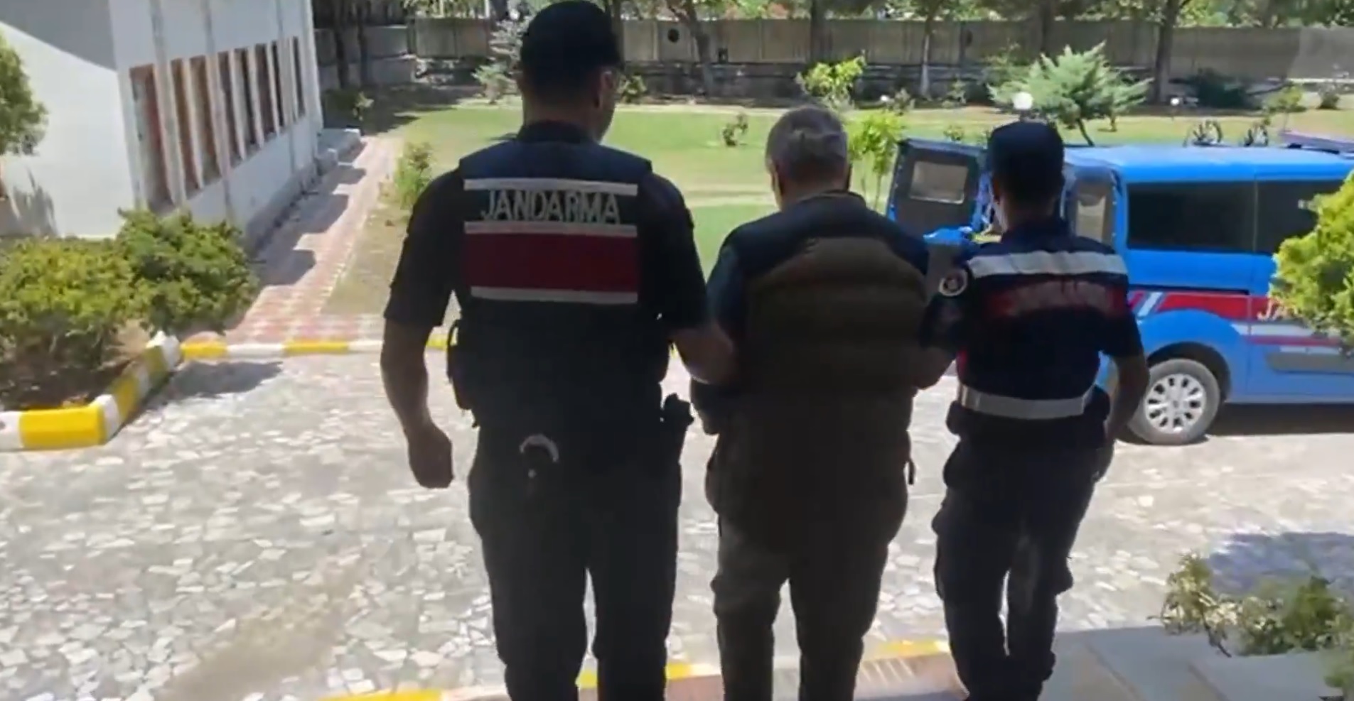  Bakan Yerlikaya Konya Dahil   bir çok ilde : 51 DEAŞ şüphelisi yakalandı