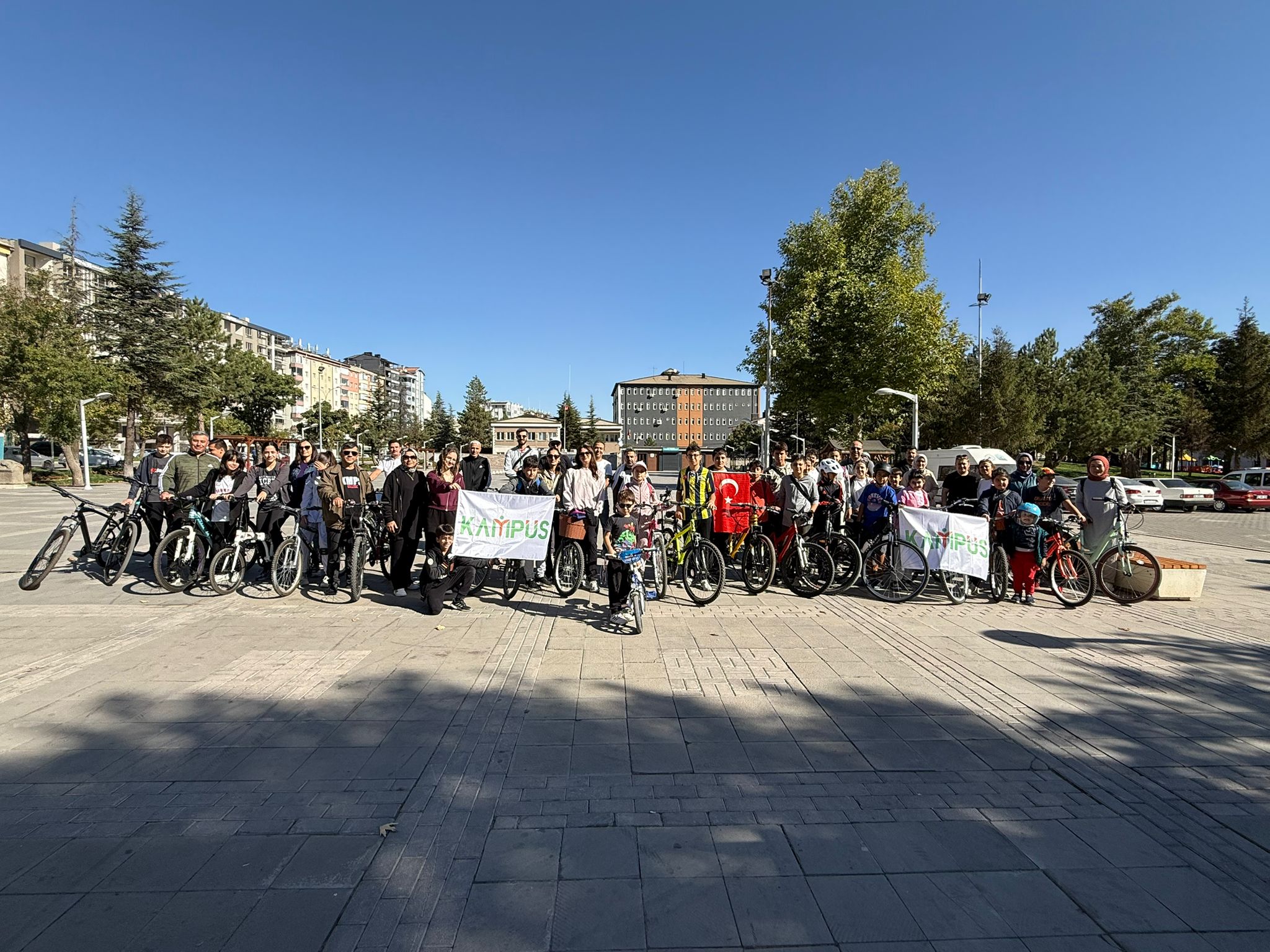 GELECEĞİN PEDALLARI  KAMPÜSTEN