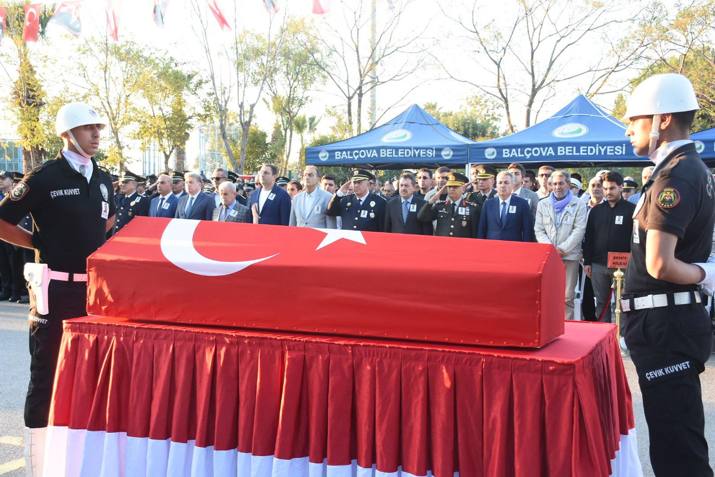 İzmir'de polis merkezine saldırıda şehit sayısı 3'e çıktı 