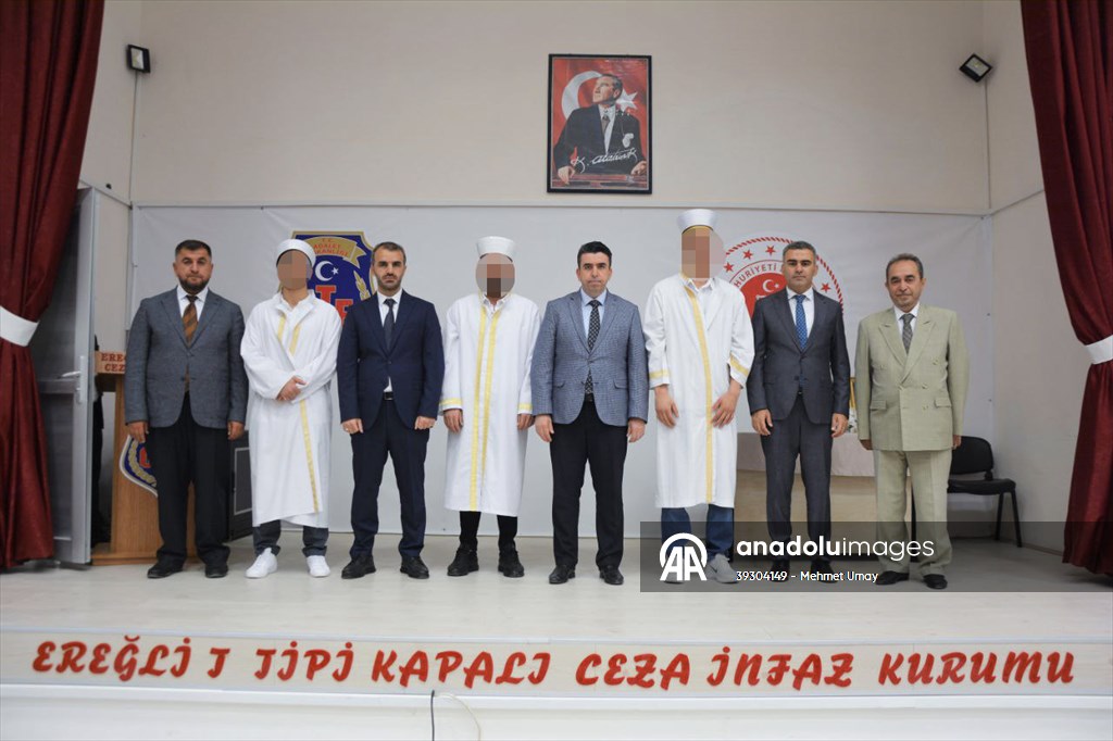 Konya'da cezaevinde hafız olan 3 hükümlü için icazet töreni yapıldı