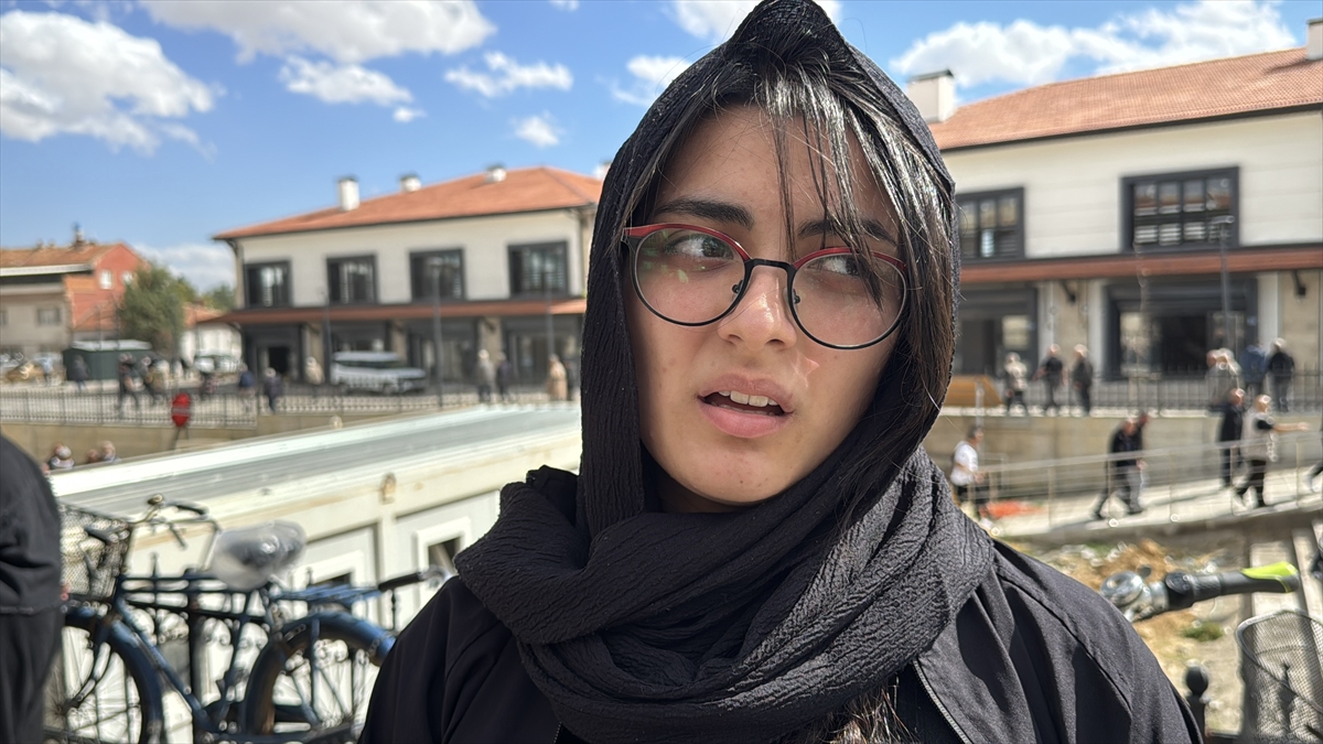 Konya'da güvenlik kamerasınca kaydedilen kazada hayatını kaybeden öğretmeni tanıyanlar anlattı