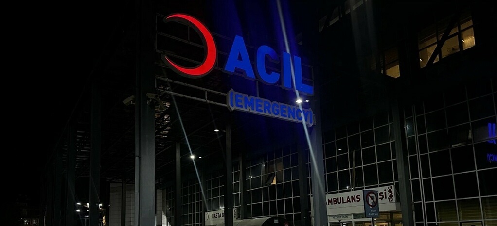 İzmir'de köpeğe ateş açtı, saçmalar yoldan geçen çifte isabet etti; 1 ölü, 1 yaralı