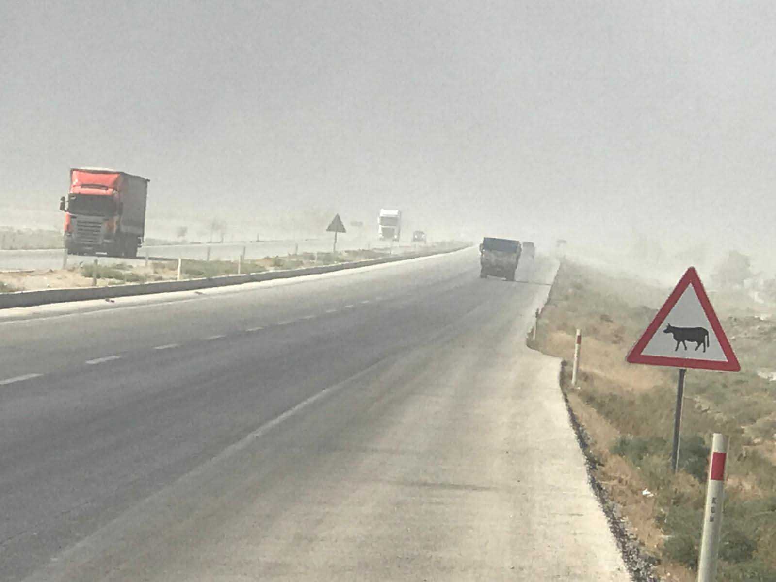 Konya'da kum fırtınası etkili oldu