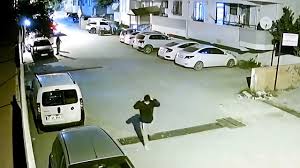 Hatay- Otomobil hırsızlığı girişimi kamerada 