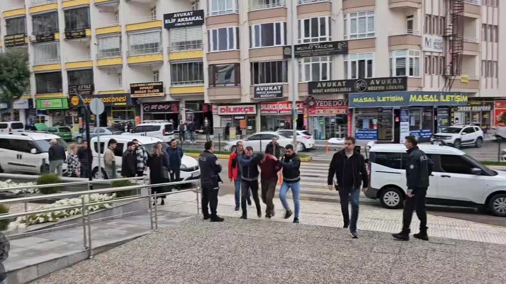 ÇORUM - Bir kişi oğlu tarafından tüfekle vurularak öldürüldü