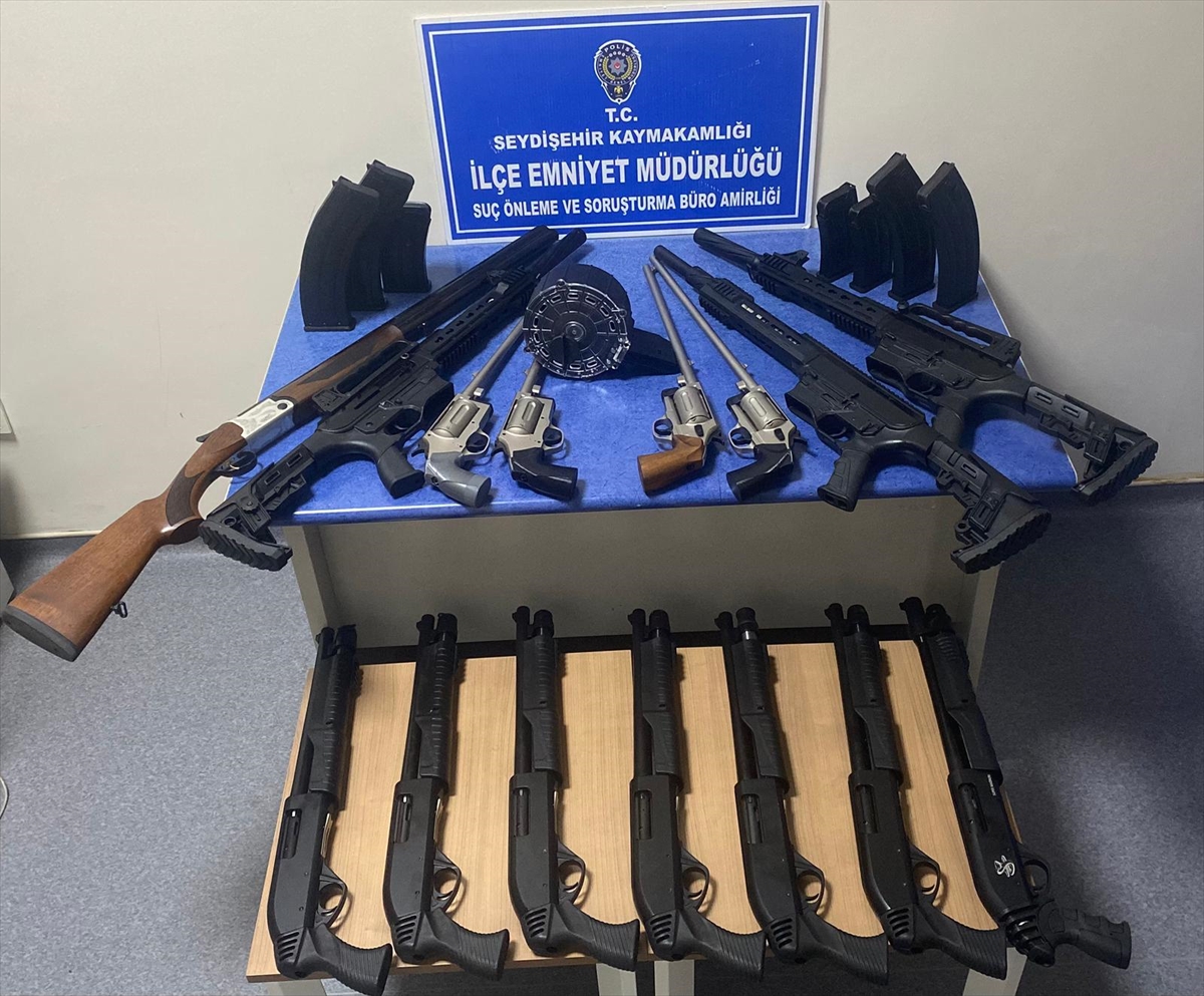 Seydişehirde araçta ruhsatsız silah ele geçirilmesiyle ilgili yakalanan şüpheli tutuklandı