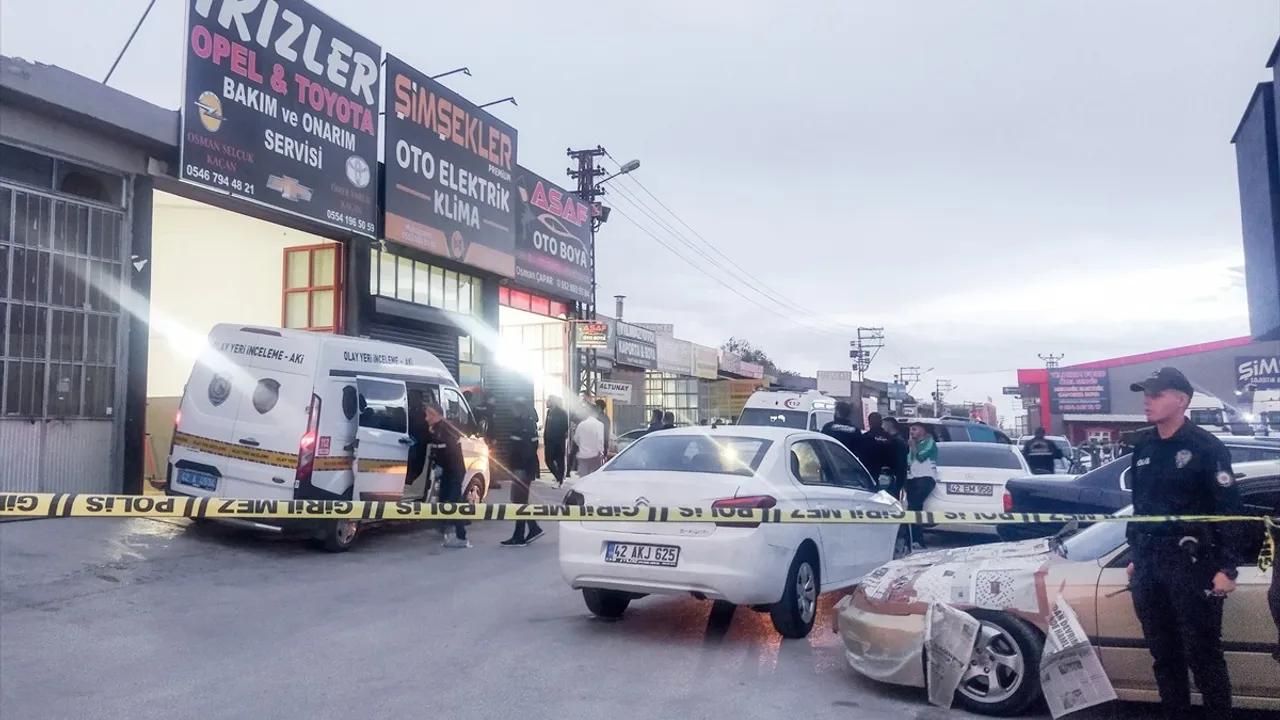 Konya'da 12 kişinin yaralandığı silahlı saldırıya ilişkin yakalanan 3 şüpheli tutuklandı