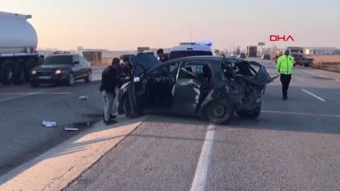 Konya'da 3 aracın karıştığı kaza: Sürücü öğretmen yaralandı