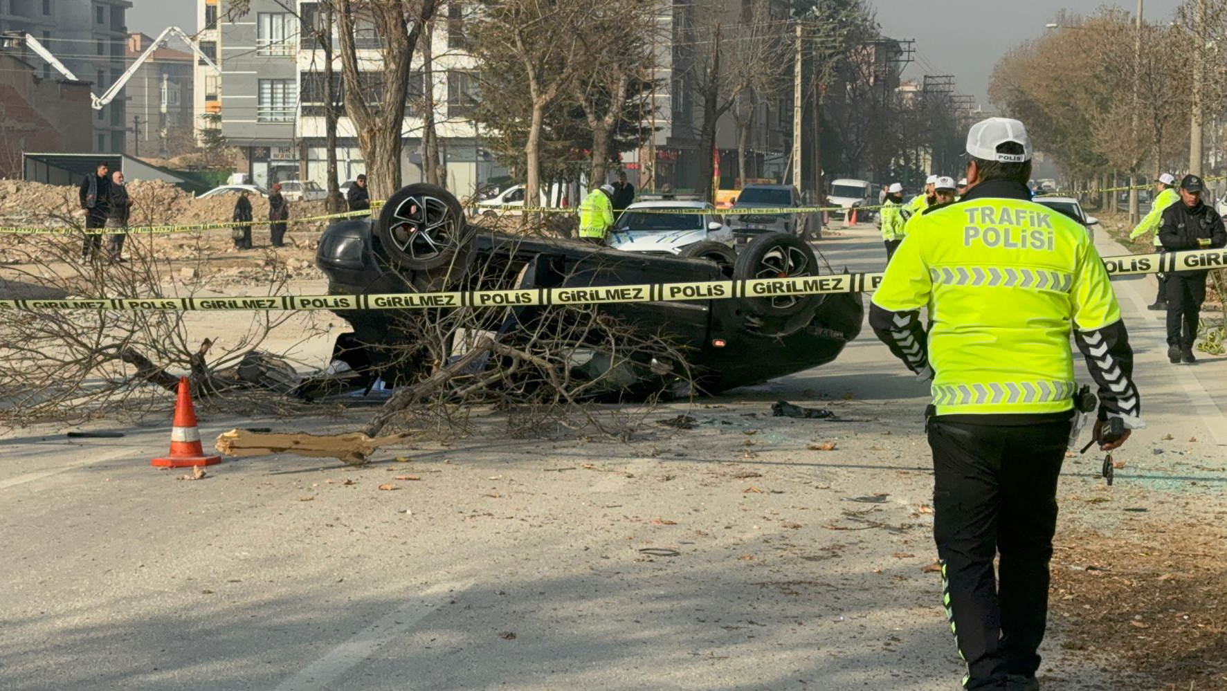 Konya - Ağaca çarpan otomobildeki 14 yaşındaki Abdurrahman öldü