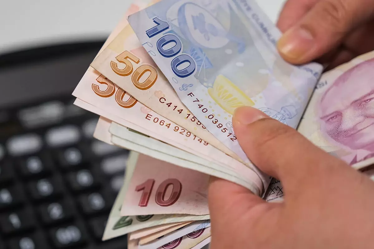 Memur ve Emekli Maaşlarına Ocak 2026'da Beklenen Zam Oranları