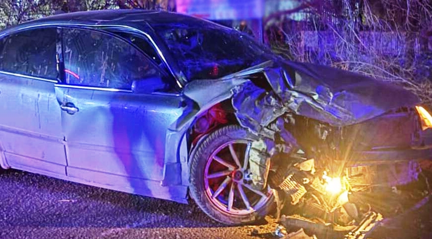 Konya Karapınar'da Feci Kaza: Çekiciye Çarpan Otomobil Hurdaya Döndü! (5 Yaralı)