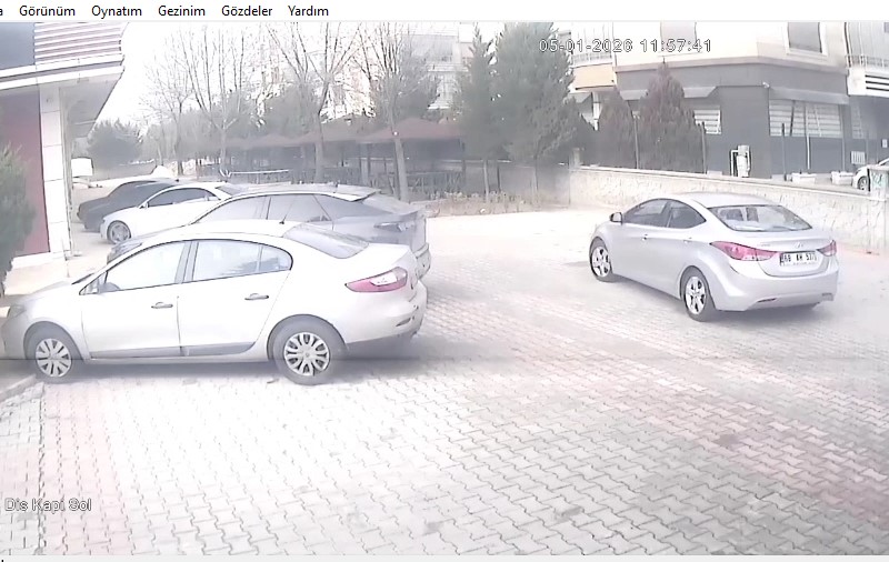 KONYA'DA KARDEŞİNİN KİMLİĞİYLE GİZLENEN 9 YILLIK FETÖ FİRARİSİ YAKALANDI