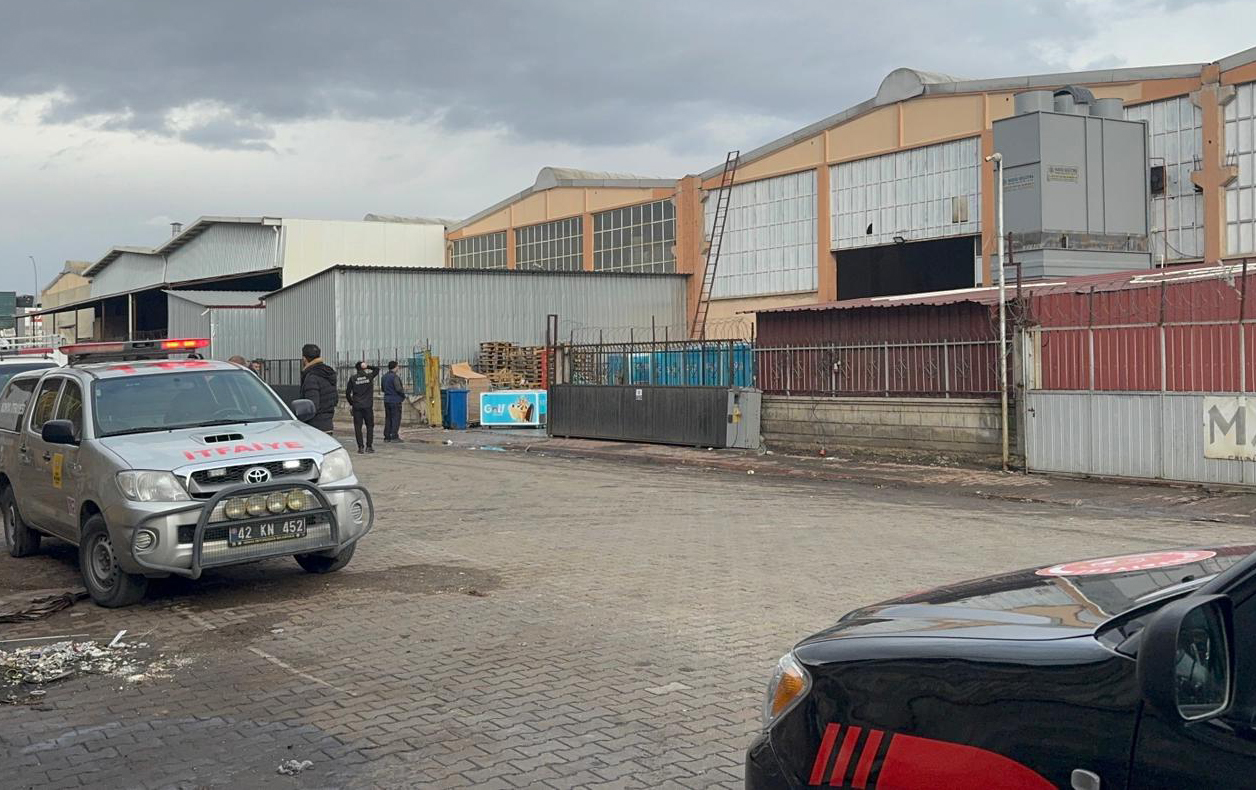 Konya- Depoda 'amonyak gazı' sızıntısı; ekipler tahliye çalışması yaptı