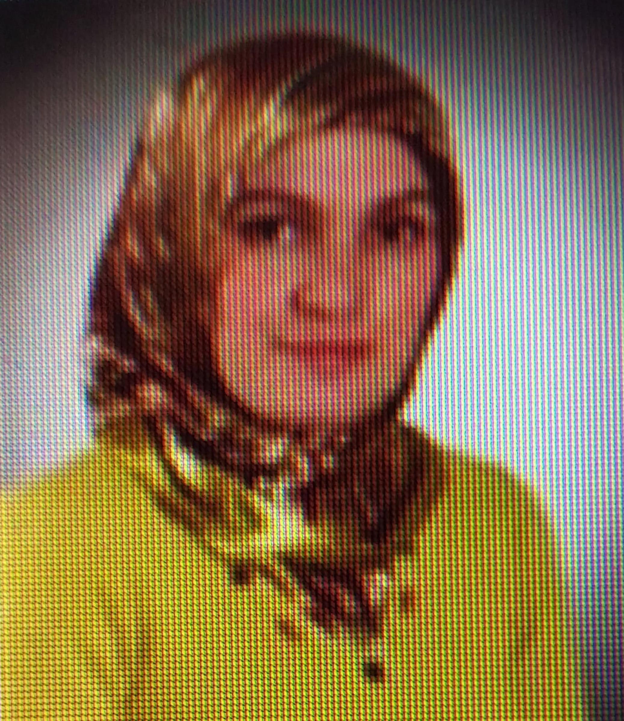 Cam silerken 3’üncü kattan düşen öğretmen yaşamını yitirdi