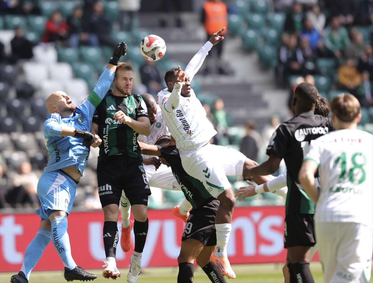 Konyaspor Kocaeli’de Hayat Buldu: 90+4’te Gelen Kritik Zafer!