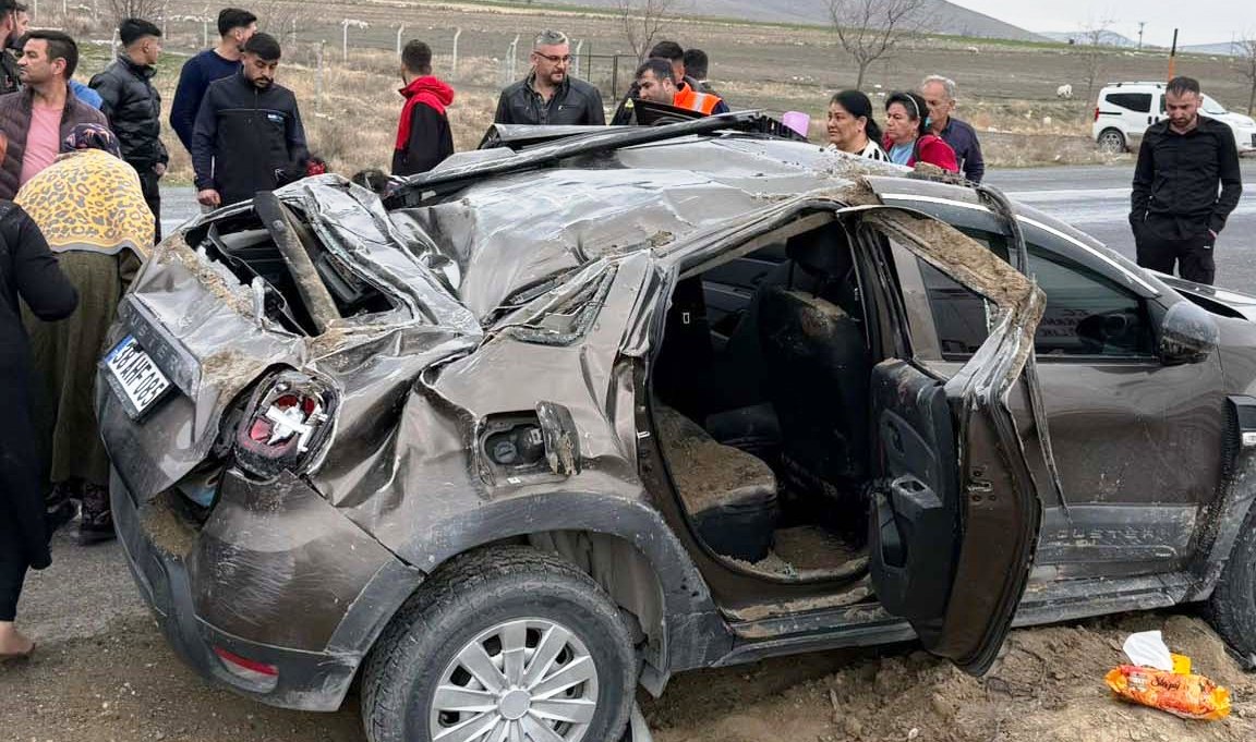 Konya'da otomobil takla attı: 1 ölü, 1 yaralı