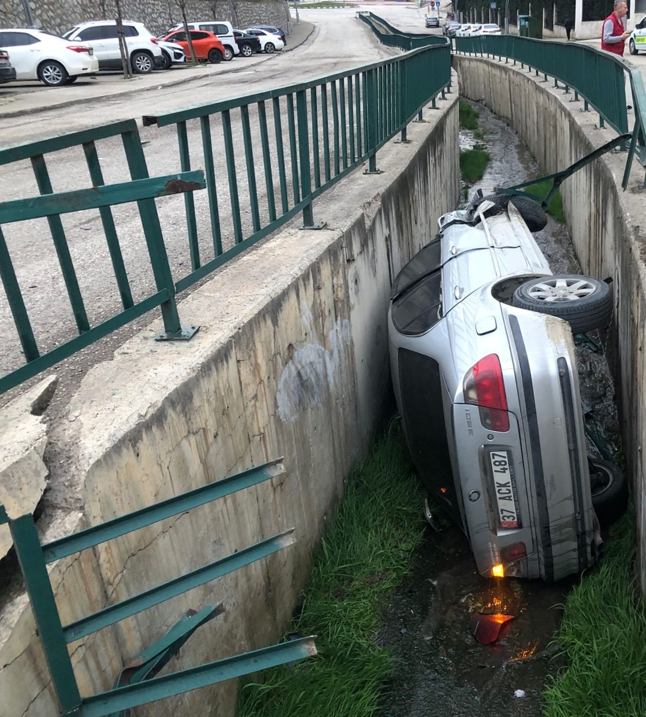 Kaza yapan ehliyetsiz ve alkollü sürücüye 225 bin TL ceza