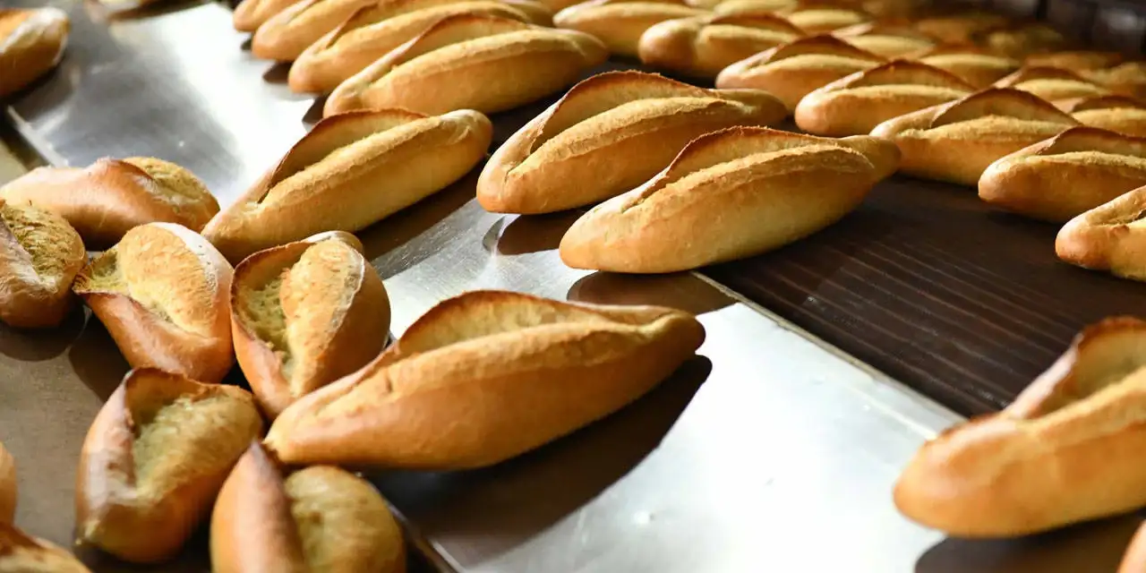 Ekmek Fiyatlarında Beklenen Söz Tutulamadı: Türkiye Genelinde Yeni Zam Dalgası!