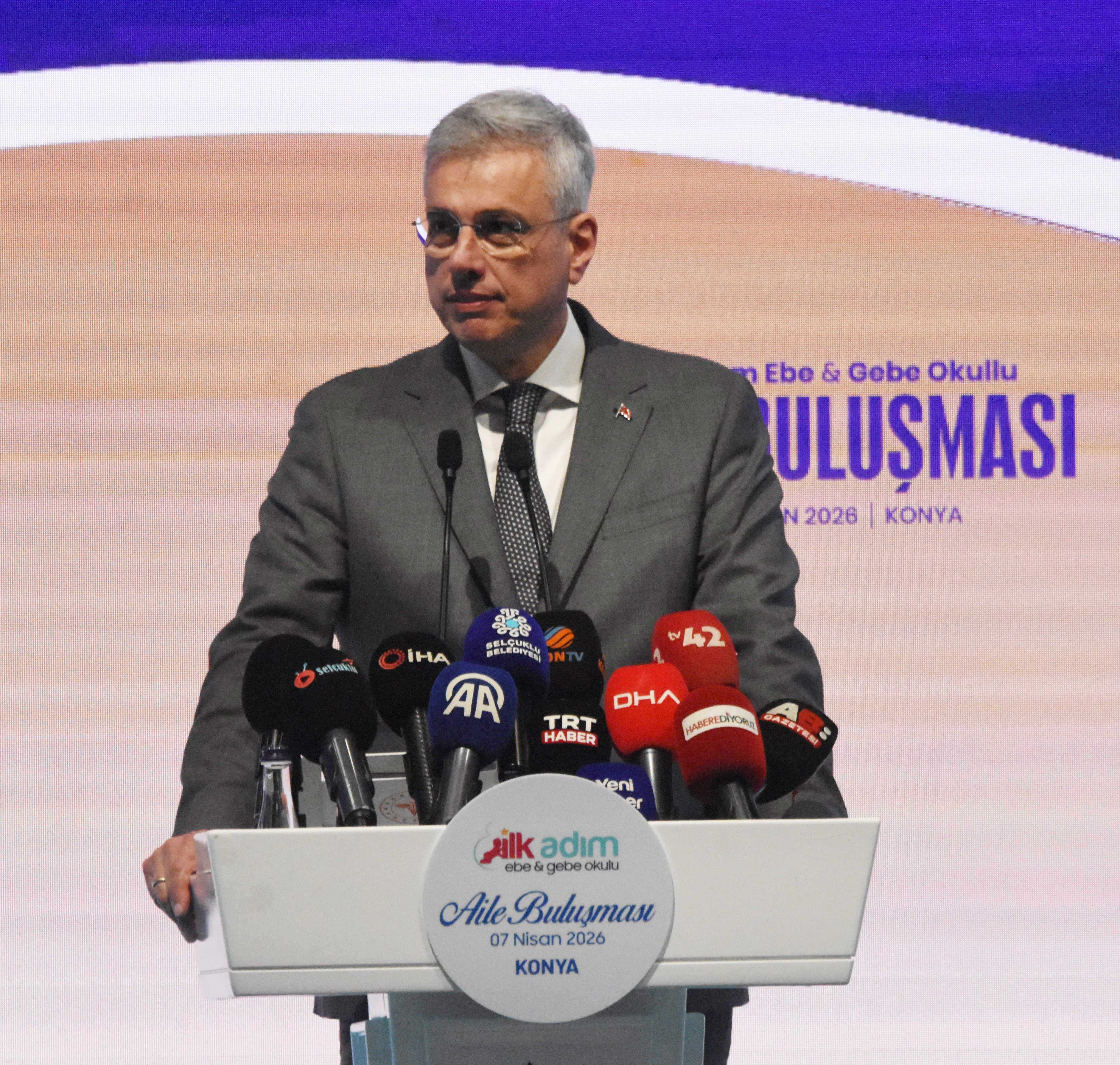 Bakan Memişoğlu: Son 3 ayında ilk hamileliğini yaşayan anne adayına ebe tahsis ediyoruz