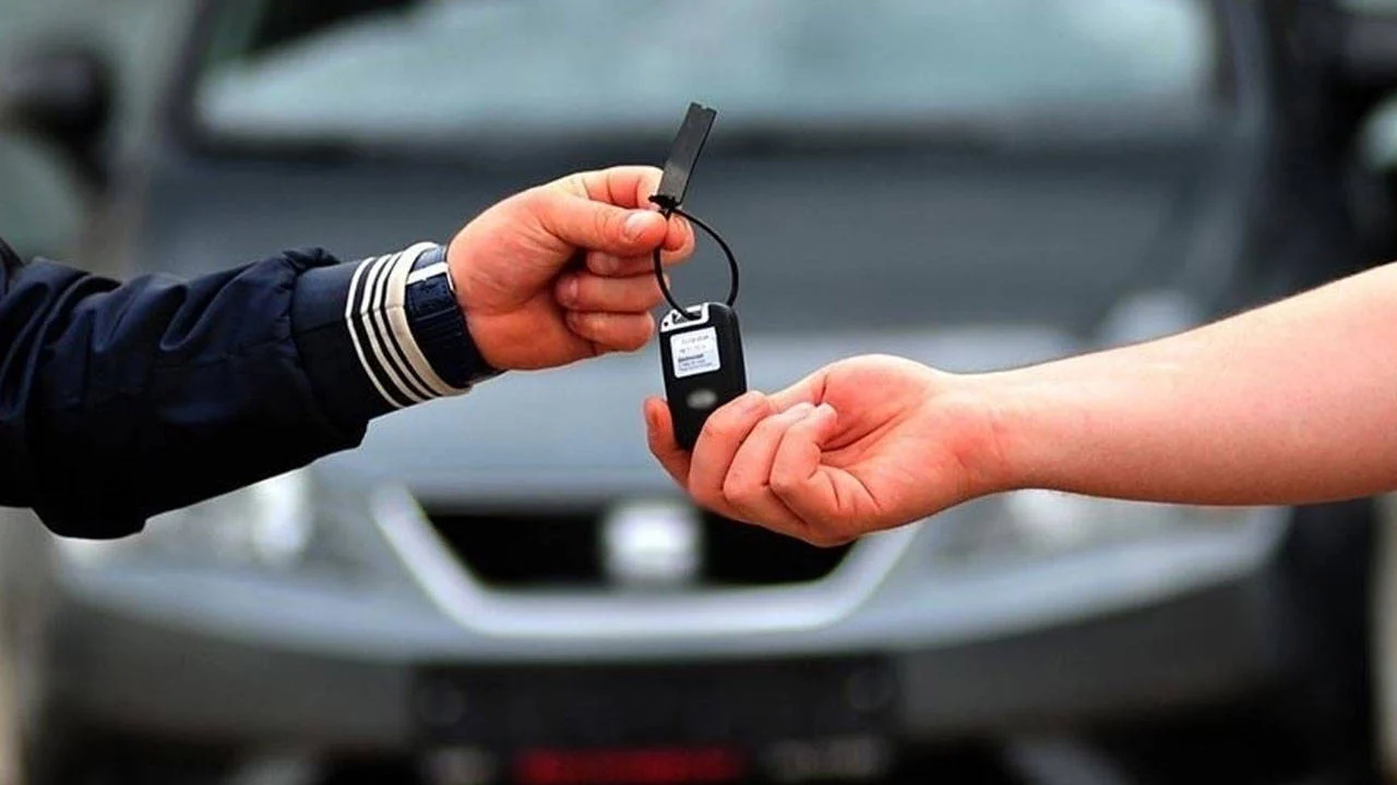 Araçların Satış, Devir ve Tescil hizmetleriyle ilgili yönetmelikte yapılan değişiklik Resmi Gazete’de