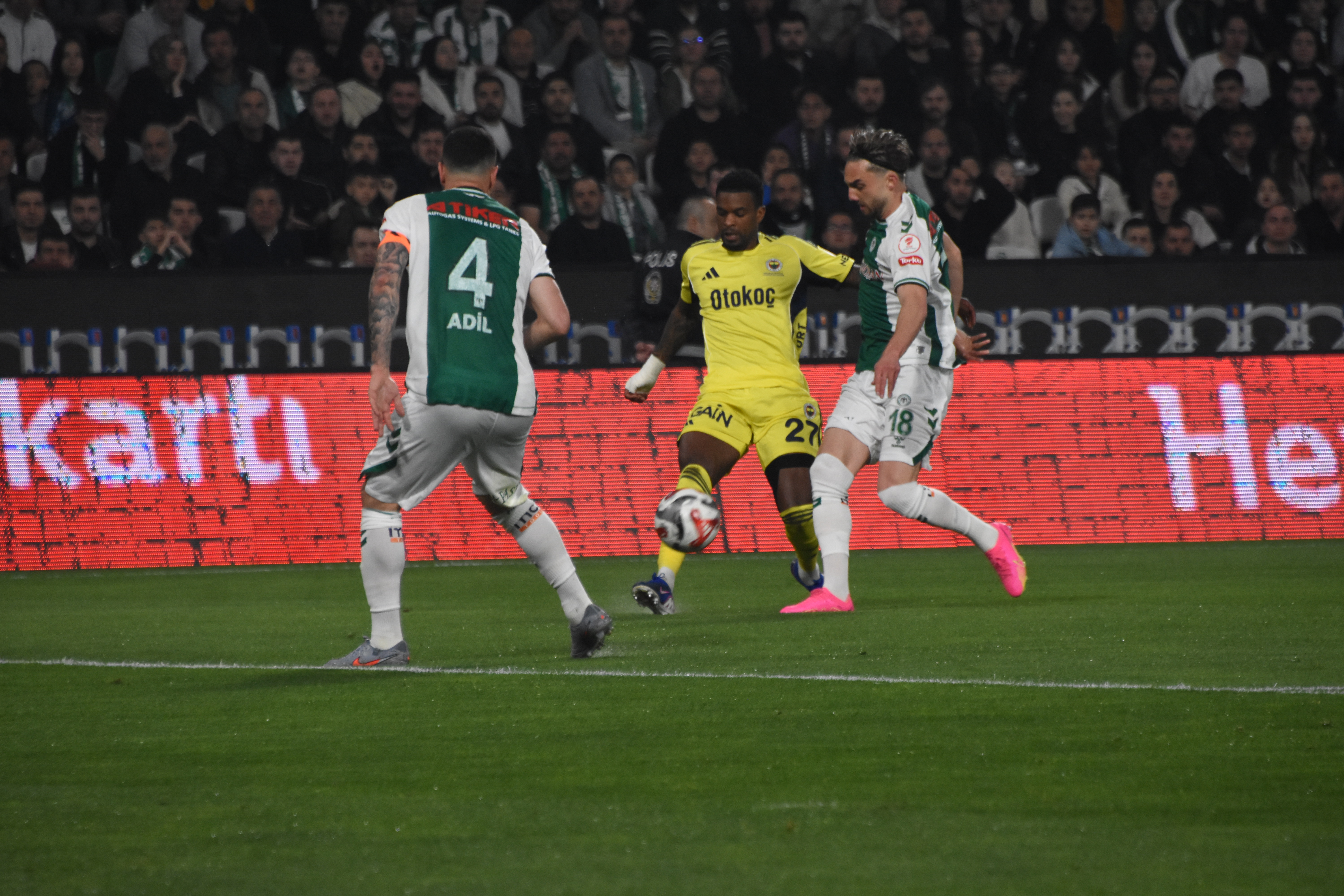 Konyaspor kupada Fenerbahçe’yi eleyerek yarı finale yükseldi