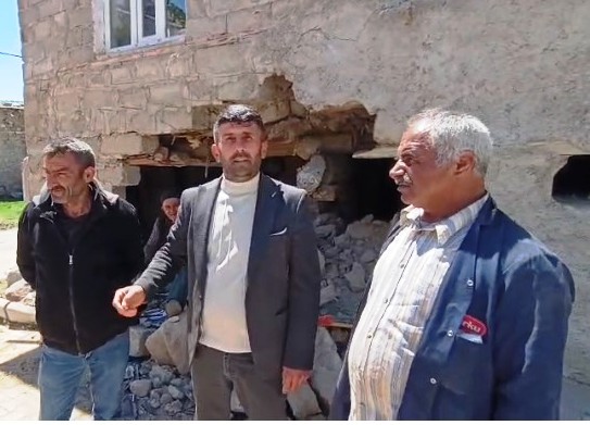 Akkise’de Bitmeyen Tehlike: Kamyonlar Mahalleye Giriyor, Çevre Yolu Talebi Yıllardır Karşılıksız