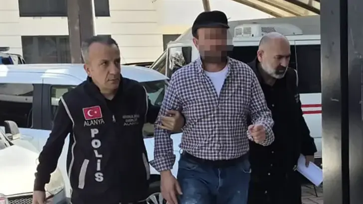 Antalya- Cumhurbaşkanına hakaretten tutuklandı