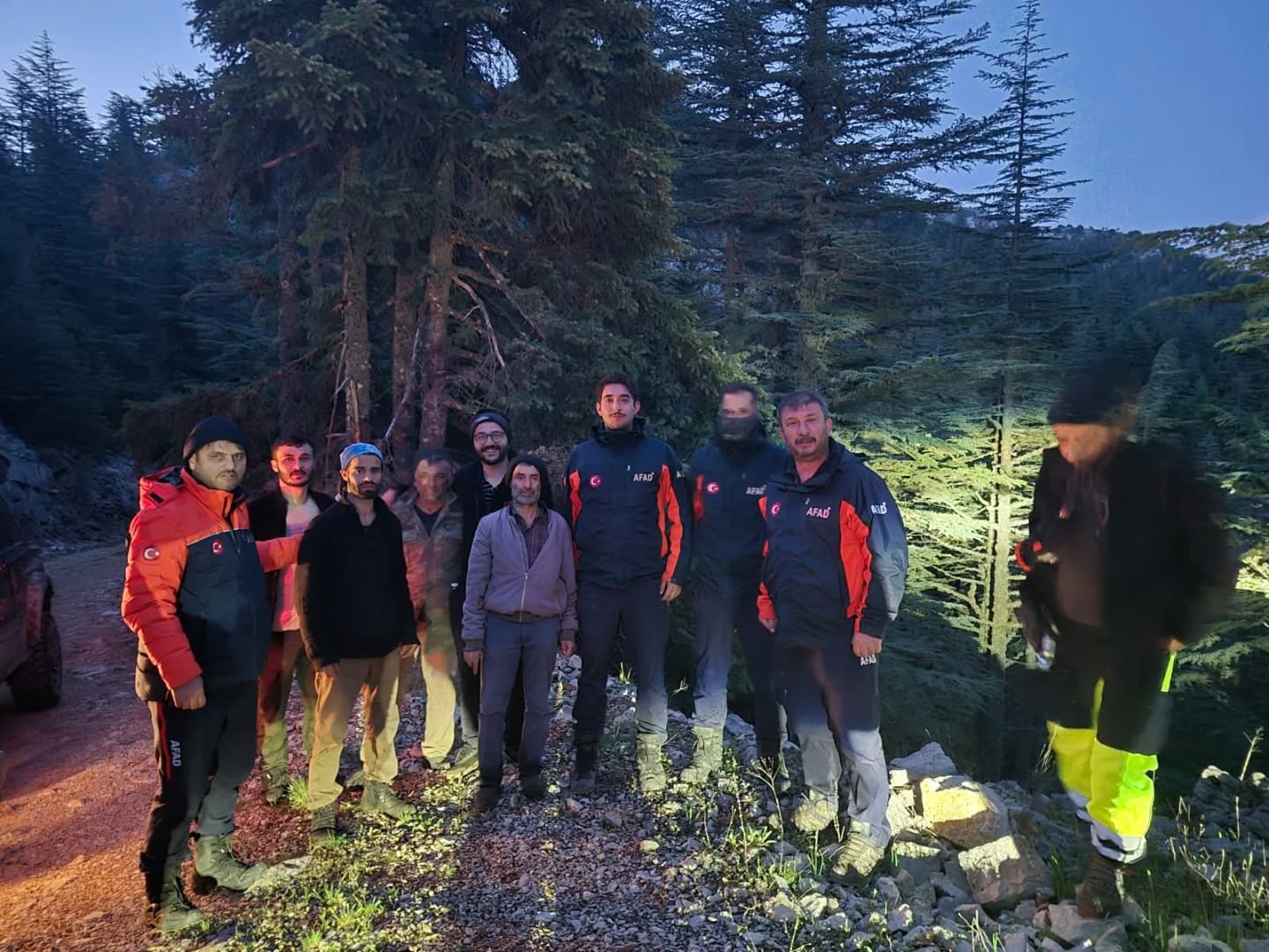 Derebucakta Kuzugöbeği Mantarı Toplarken Kaybolan 2 Kişi, Antalya'da Bulundu