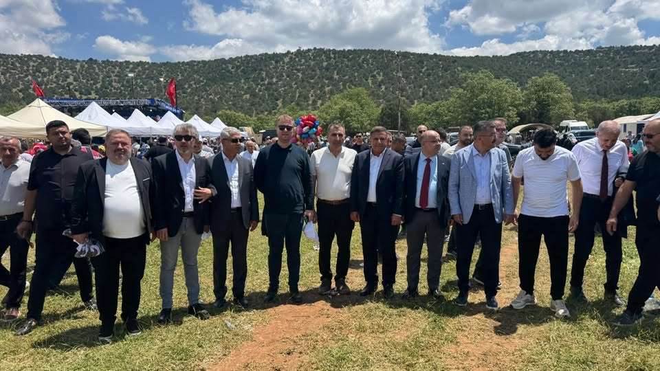 AKKİSE’DE BİRLİK VE BERABERLİK COŞKUSU: 23. GELENEKSEL BAHAR ŞENLİKLERİ YAPILDI