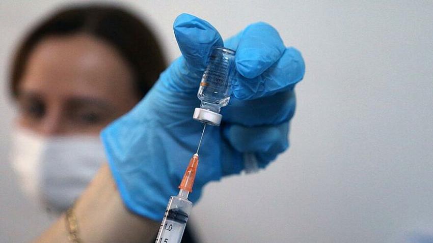 Aile hekimleri 5’er dakika arayla aşı olmaz, 20 dakika gerek diyor