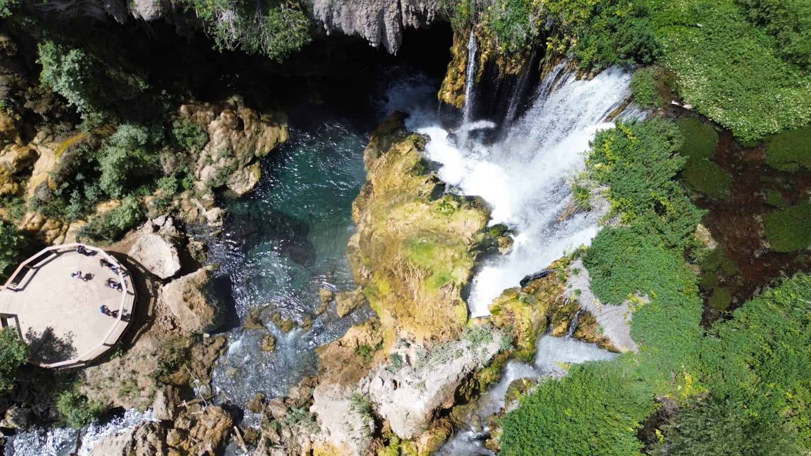 BAŞKAN ALTAY: “YERKÖPRÜ ŞELALESİ YENİ HALİYLE ZİYARETÇİLERİN İLGİ ODAĞI OLUYOR”