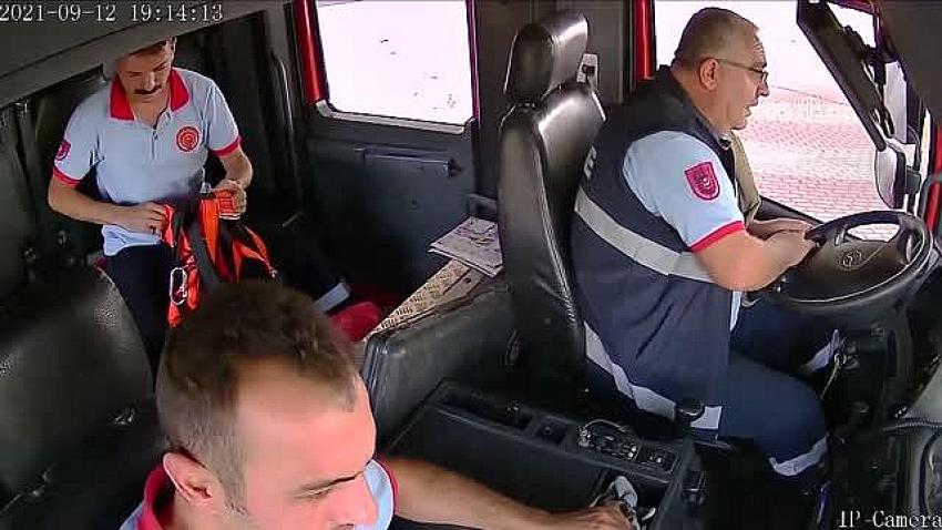 Boğulma olayına giden itfaiye erlerinin zamana karşı yarışı araç kamerasına yansıdı