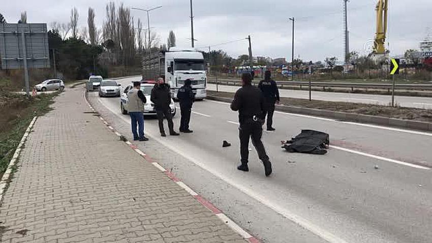 Çanakkale'de Köpekten Kaçarken tırın altında  kaldı