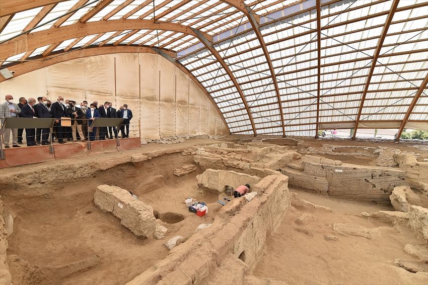 Çatalhöyük Tanıtım ve Karşılama Merkezi inşaatı hızla yükseliyor