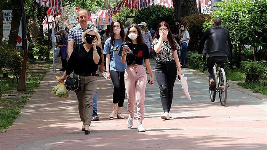  Ekim  Ayından Maskelere Veda 