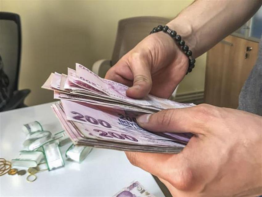 HEKİMLERDEN SONRA SAĞLIK ÇALIŞANLARINA ZAM TBMM'NİN GÜNDEMİNDE